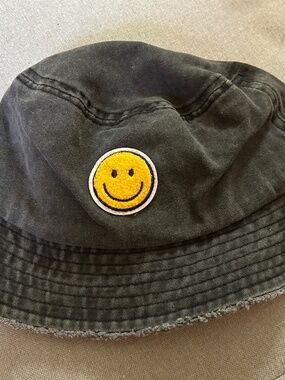 David and Young bucket  Hat - NWT